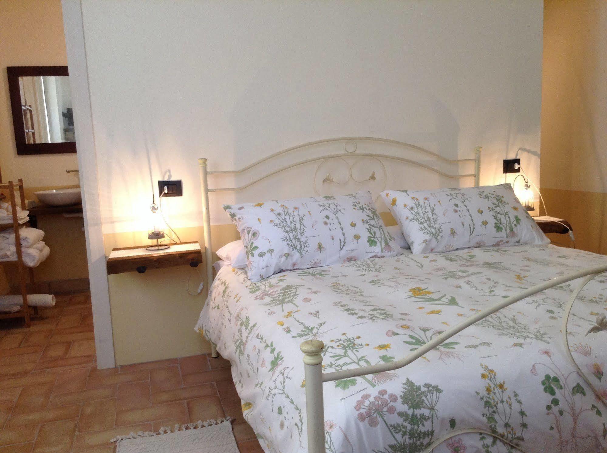 Alba Dei Due Soli B&B Nocera Umbra Luaran gambar